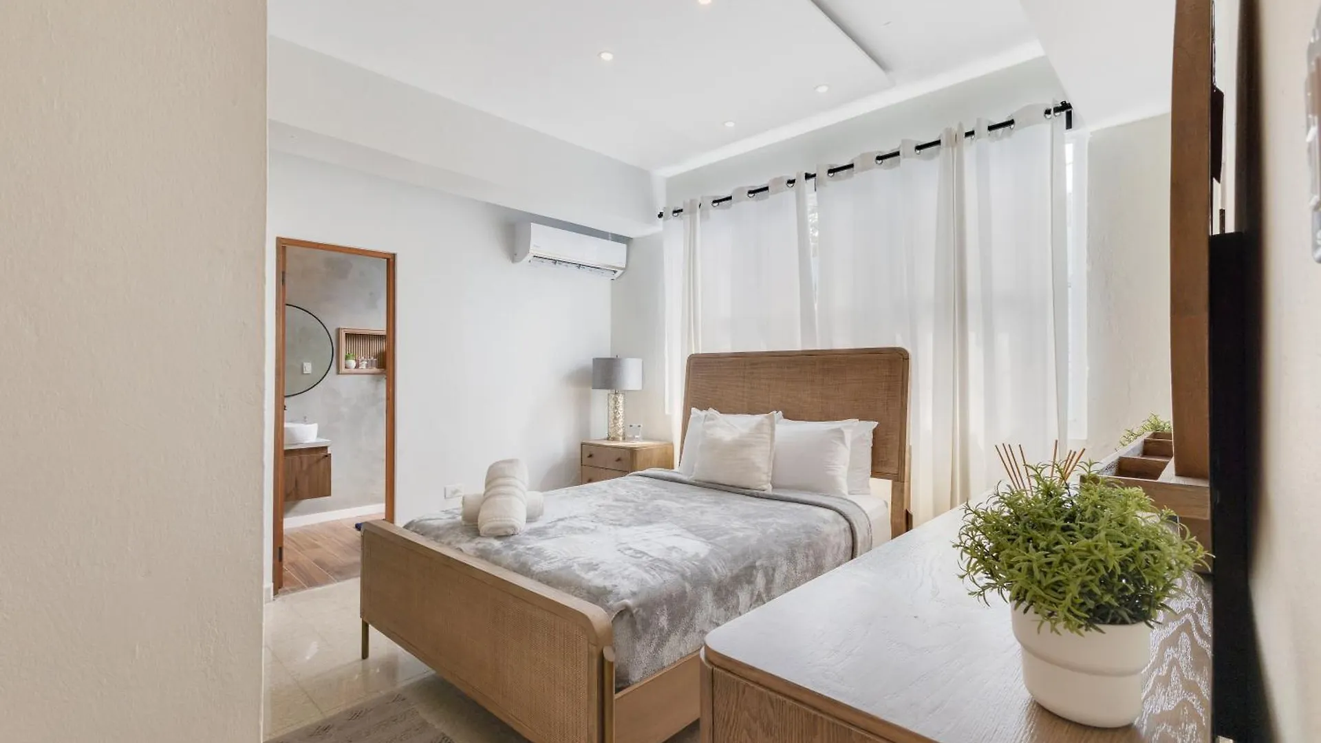 Βίλα Amazing Group Home Near Beach, Nightlife For 18 Σαν Χουάν