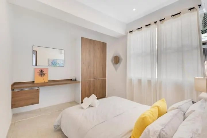 Amazing Group Home Near Beach, Nightlife For 18 Σαν Χουάν Βίλα
